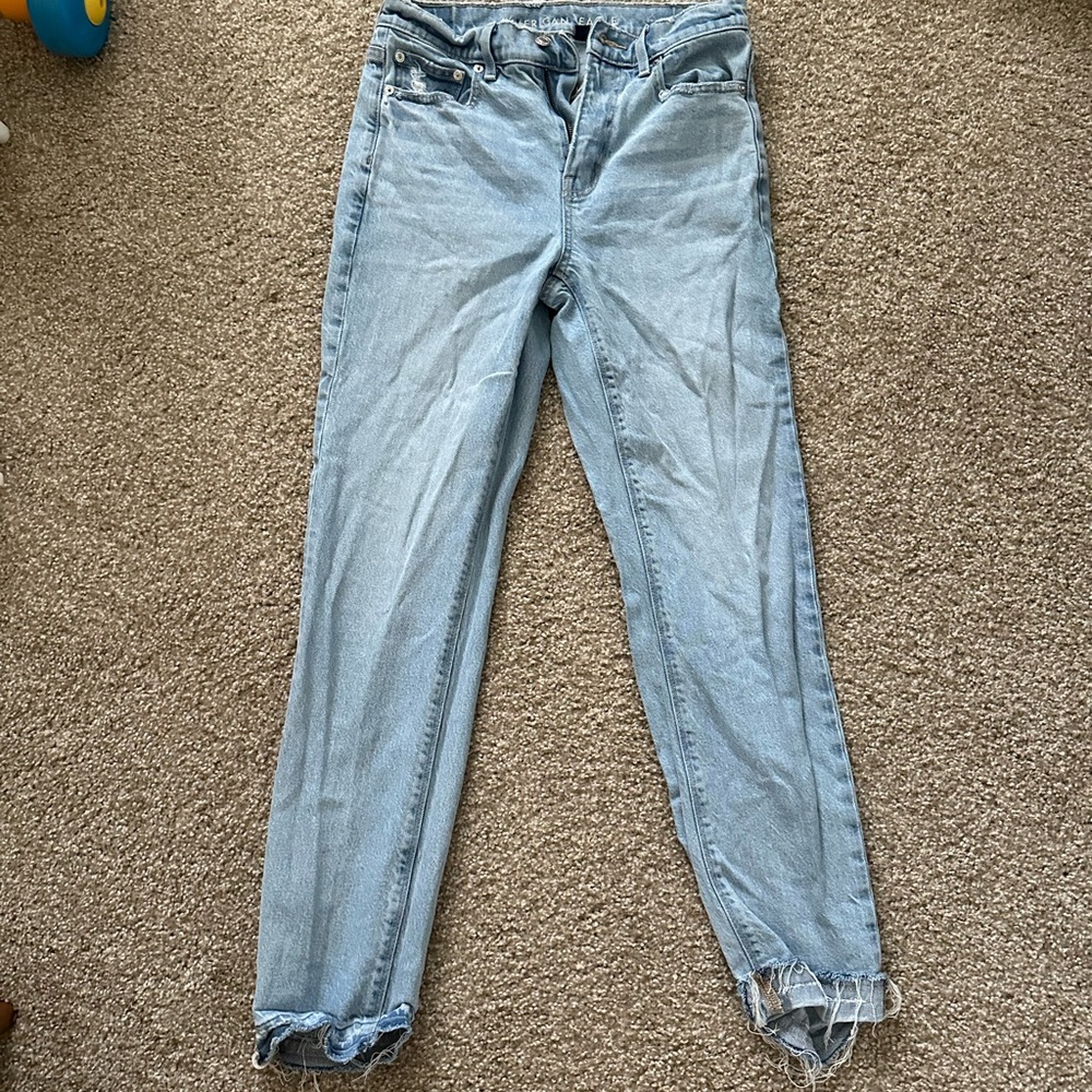American Eagle Outfitters Light Blue Cropped Jeans